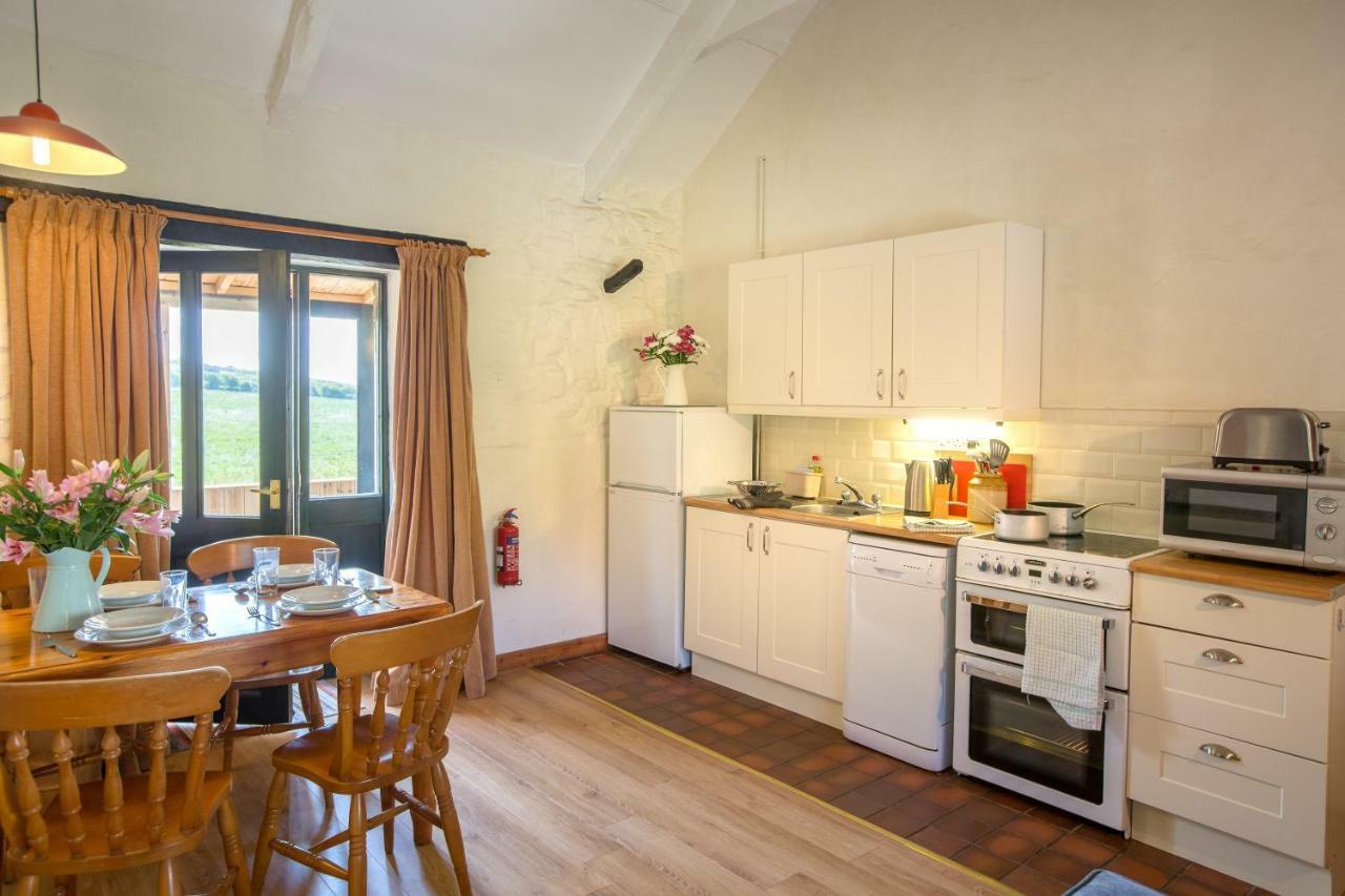 Cwm Connell Coastal Cottages Moylgrove Eksteriør bilde