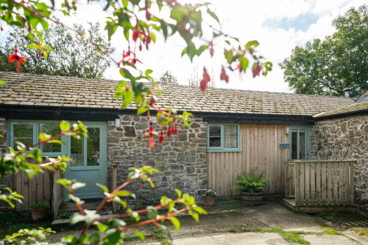 Cwm Connell Coastal Cottages Moylgrove Eksteriør bilde