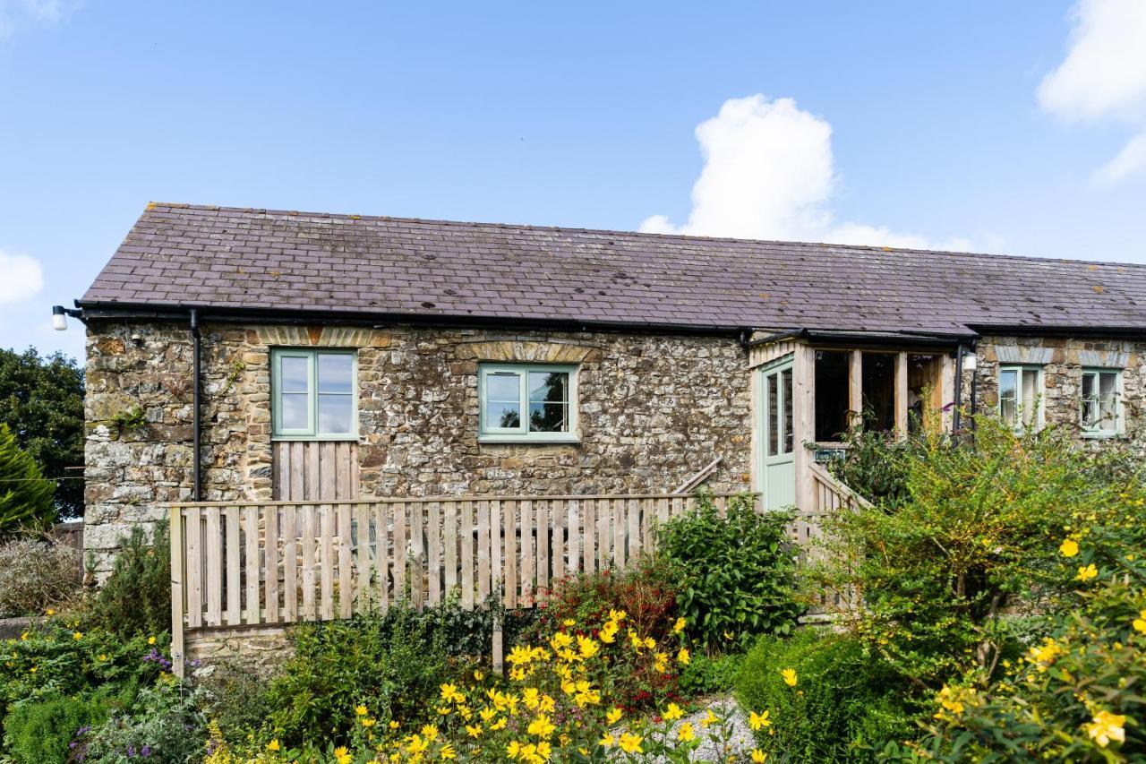 Cwm Connell Coastal Cottages Moylgrove Eksteriør bilde